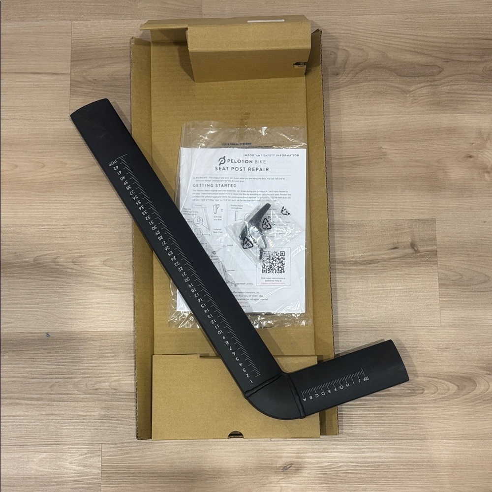 Peloton Seat Post Repair Component in Black